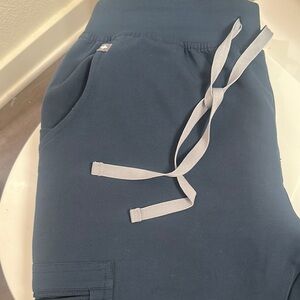 Figs dark Harbor medium petite Zamora jogger no flaws